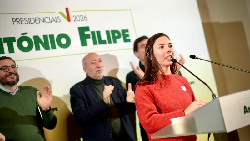 Sessão pública e contacto com comerciantes em Évora