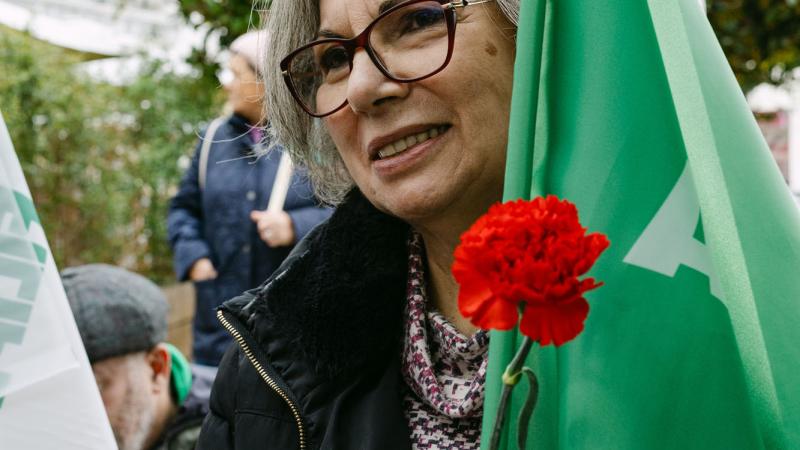 Contacto com a população em Almada